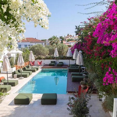 Yayaki Spetses Hotel Exterior photo
