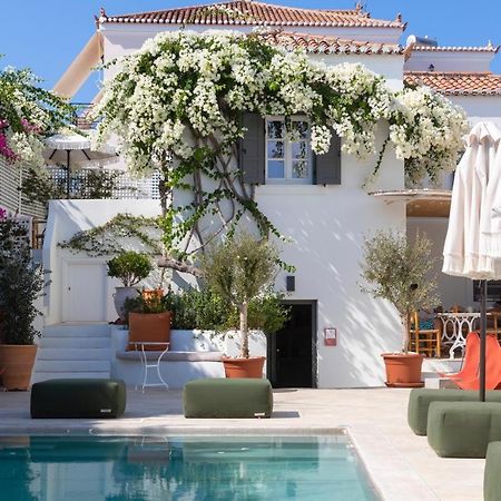 Yayaki Spetses Hotel Exterior photo